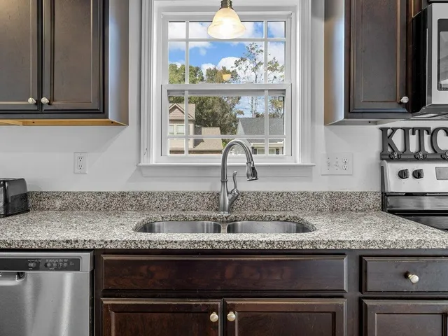 $295,000 | 203 Minnie Crain Drive, Inman, SC 29349