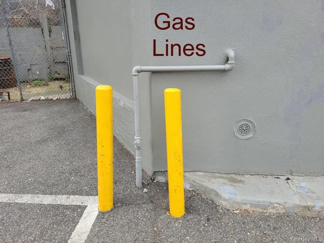 $2,800,000 | 68-12 Queens Boulevard | Maspeth