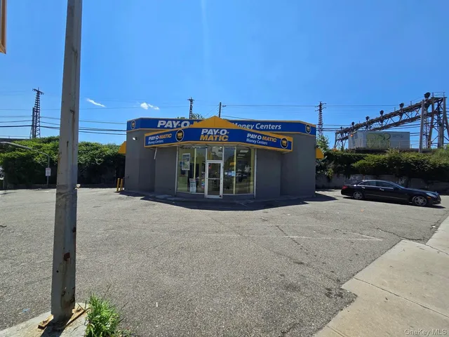 a view of a building with an outdoor space