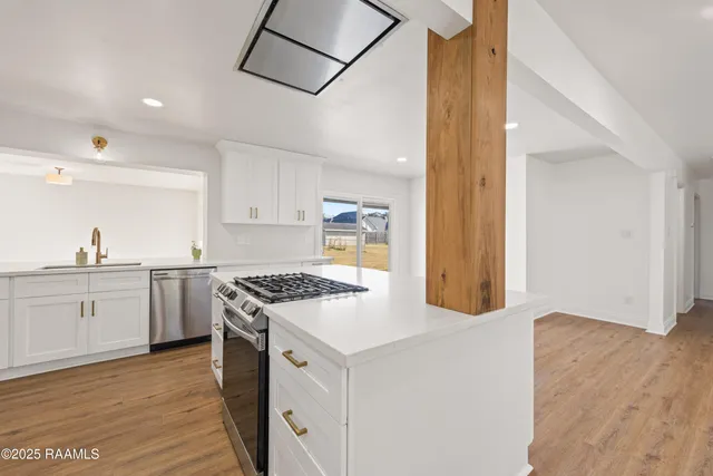 $375,000 | 113 Charles Read Avenue, Lafayette, LA 70503