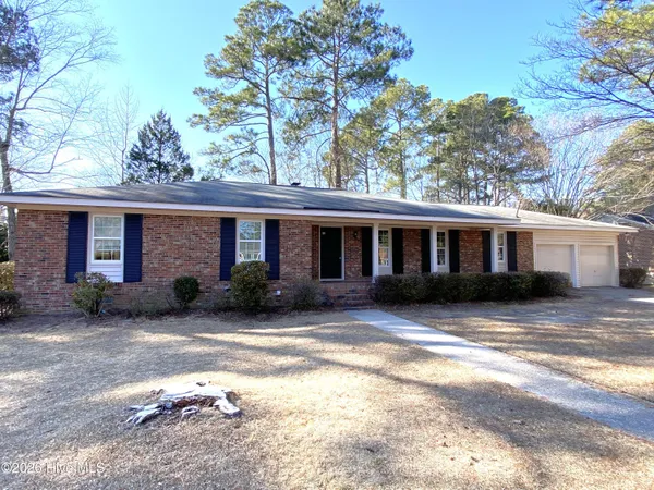 $1,800 | 2012 Sherwood Drive, Greenville, NC 27858