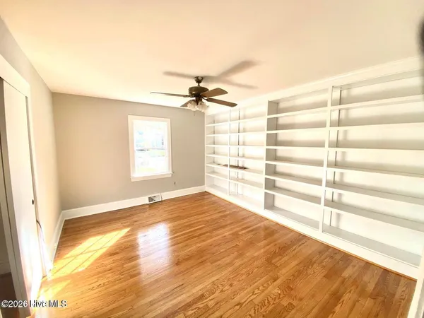 $1,800 | 2012 Sherwood Drive, Greenville, NC 27858