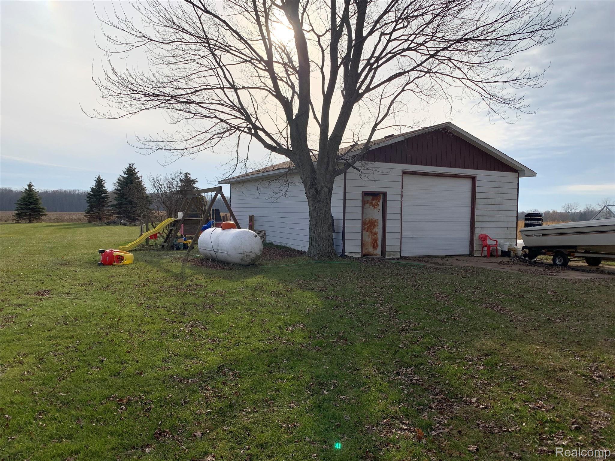 3825 Millington Road Millington, MI 48746 - Photo 10 of 13 IMG_0770.JPG