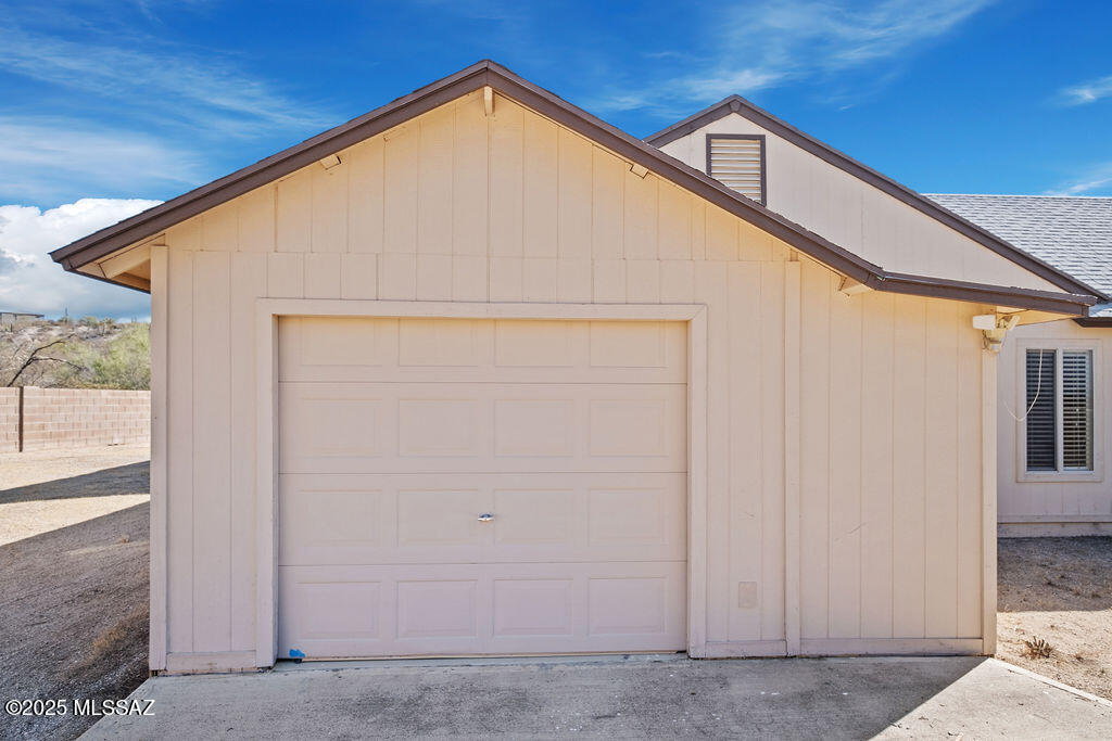 4519 South Chatam Ridge Tucson, AZ 85730 - Photo 40 of 43