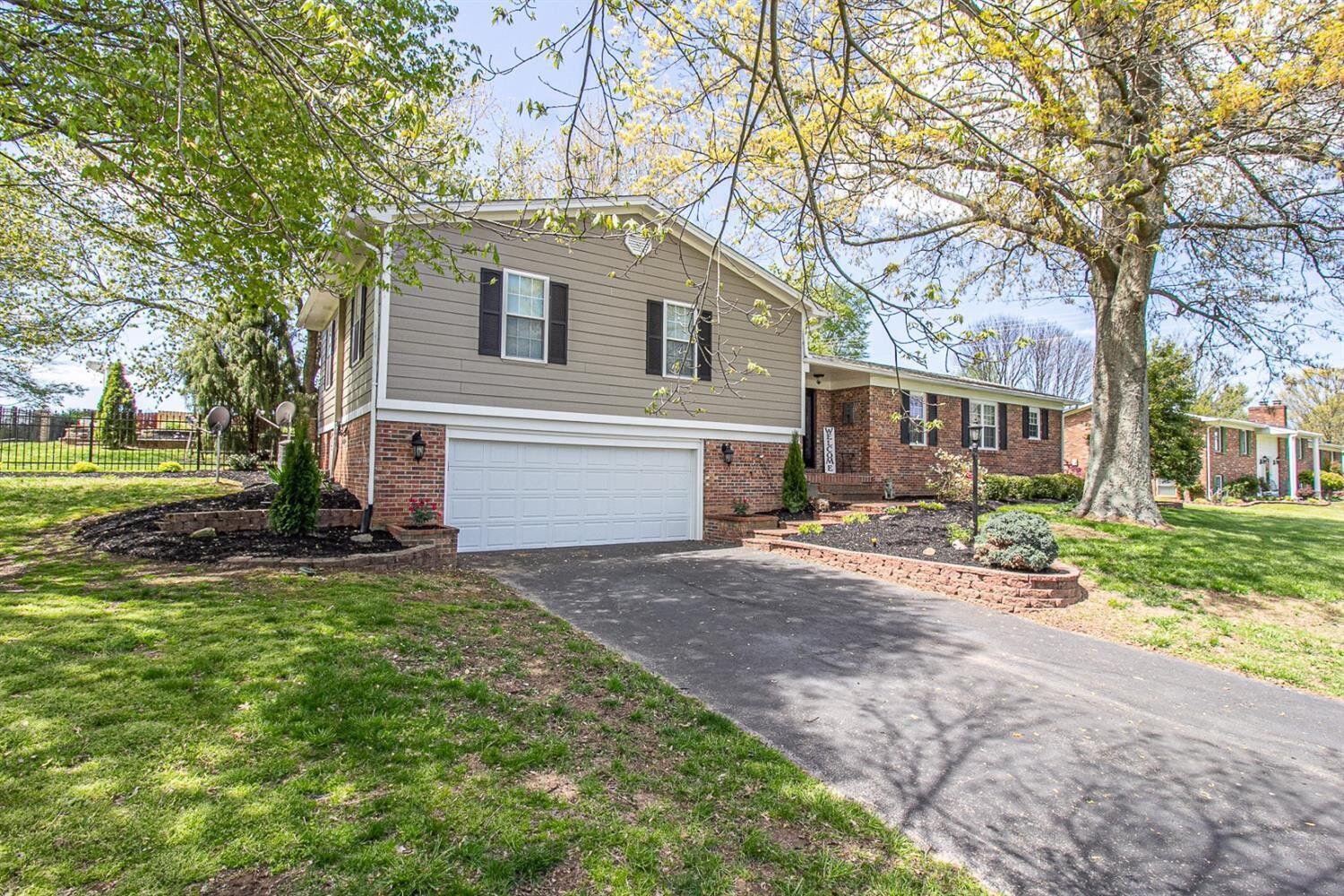 123 Bourbon Acres Road Paris, KY 40361 - Photo 2 of 49 20200730193040420623000000-o