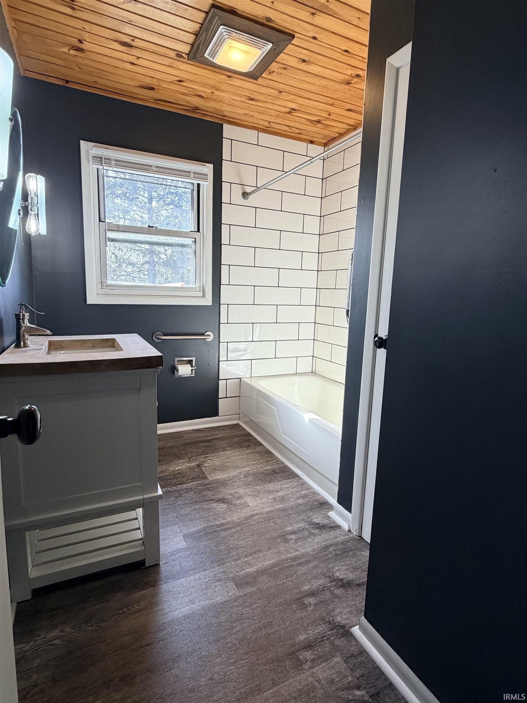 5602 South Adams Street Marion, IN 46953 - Photo 3 of 14