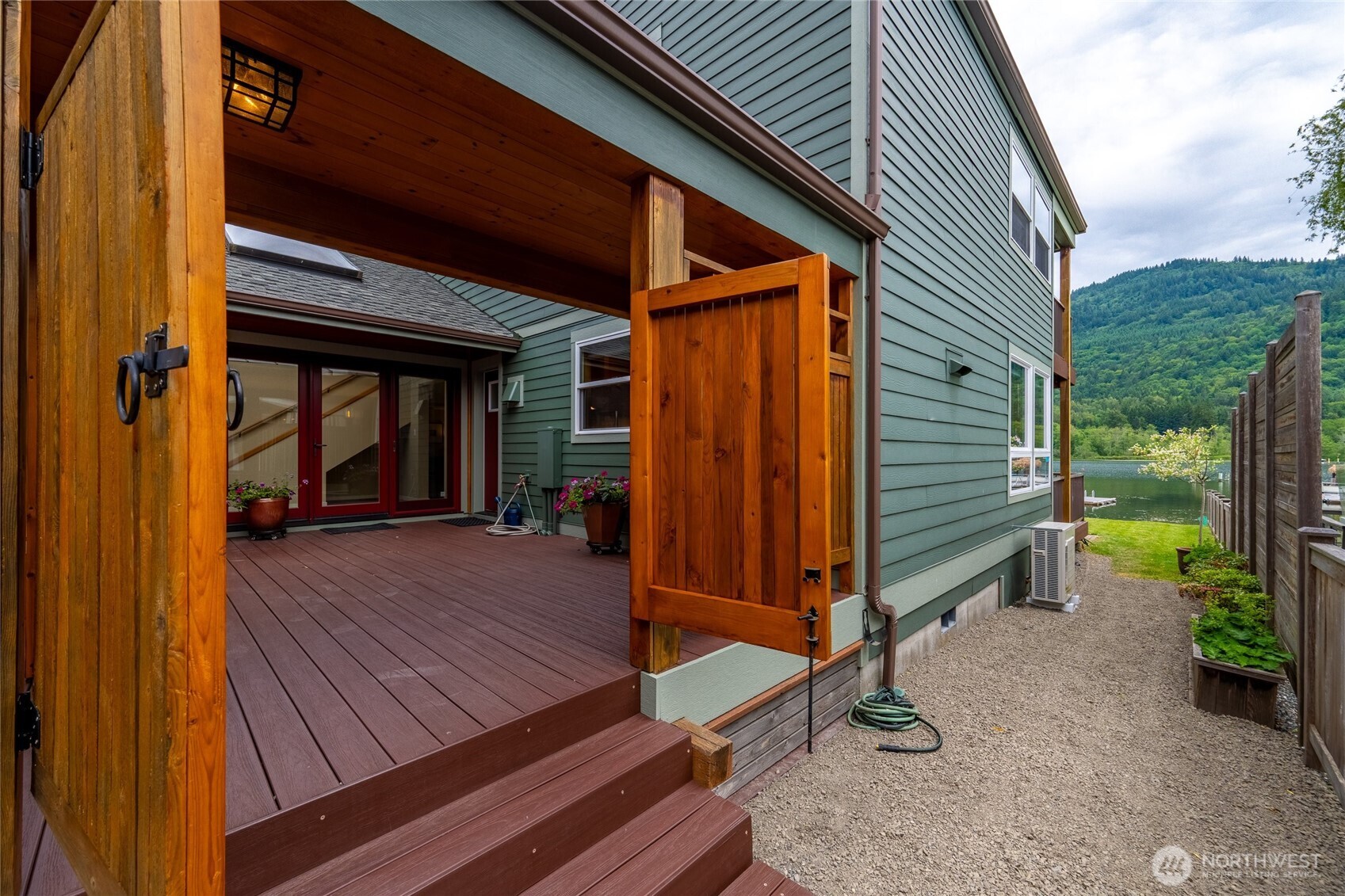 270 Shallow Shore Road Bellingham, WA 98229 - Photo 33 of 40