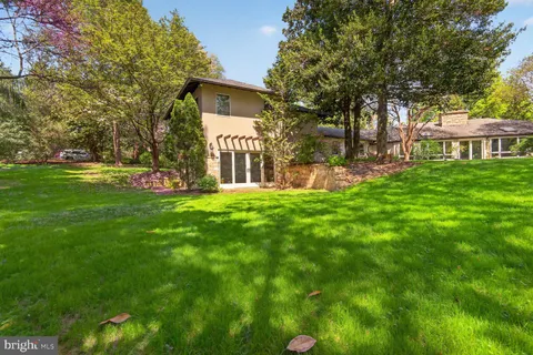 $2,000,000 | 3439 Malbrook Drive, Falls Church, VA 22044