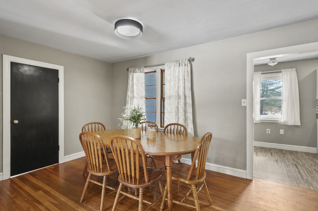 184 Whitman Road Groton, MA 01450 - Photo 9 of 33