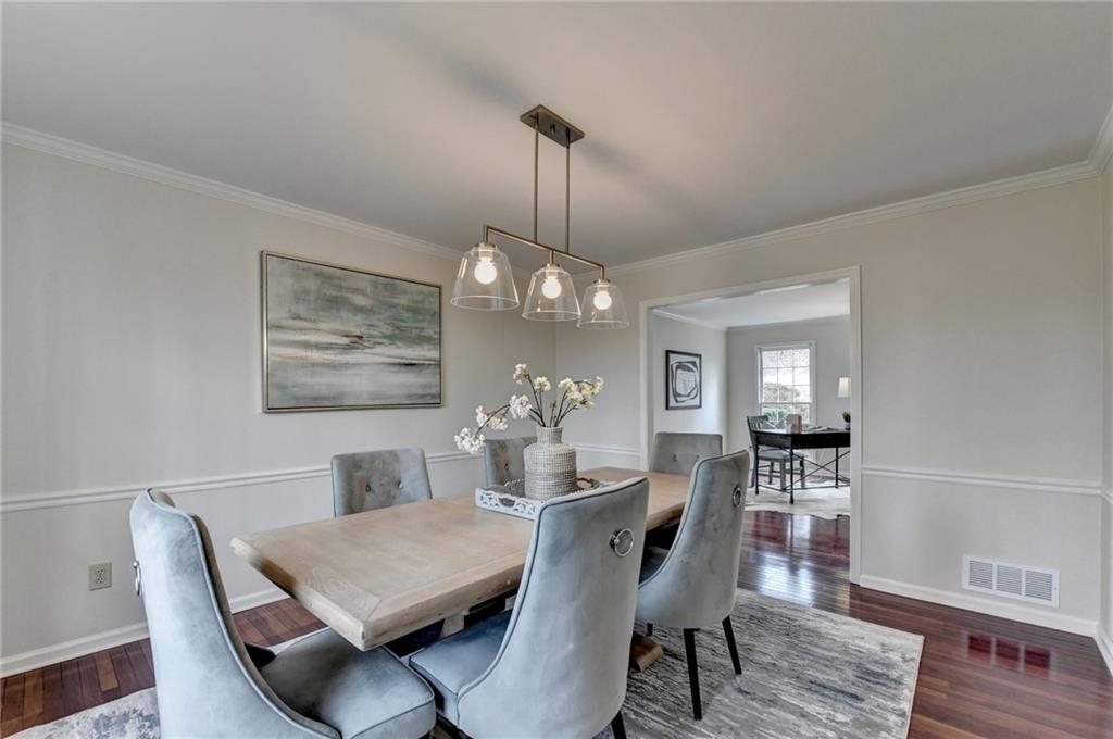 8155 Willow Tree Way Alpharetta, GA 30005 - Photo 14 of 39