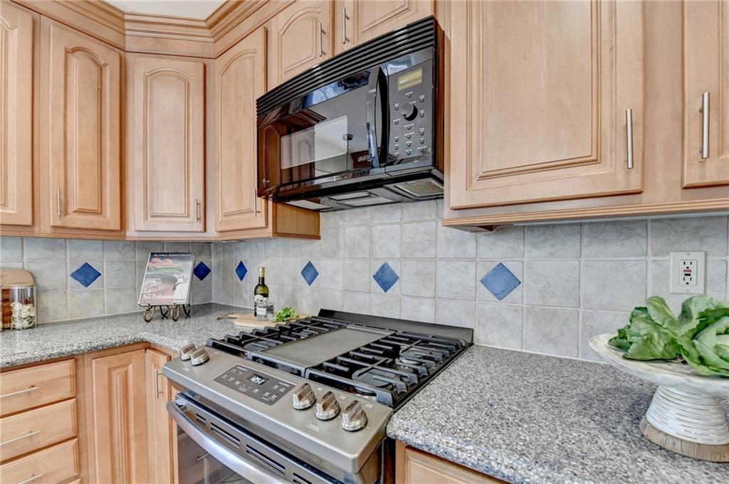 8155 Willow Tree Way Alpharetta, GA 30005 - Photo 18 of 39