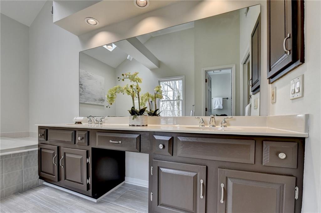 8155 Willow Tree Way Alpharetta, GA 30005 - Photo 24 of 39