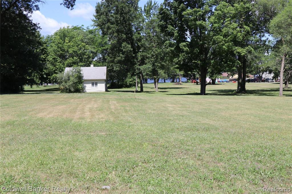 5417 Mabley Hill Road Fenton, MI 48430 - Photo 5 of 7