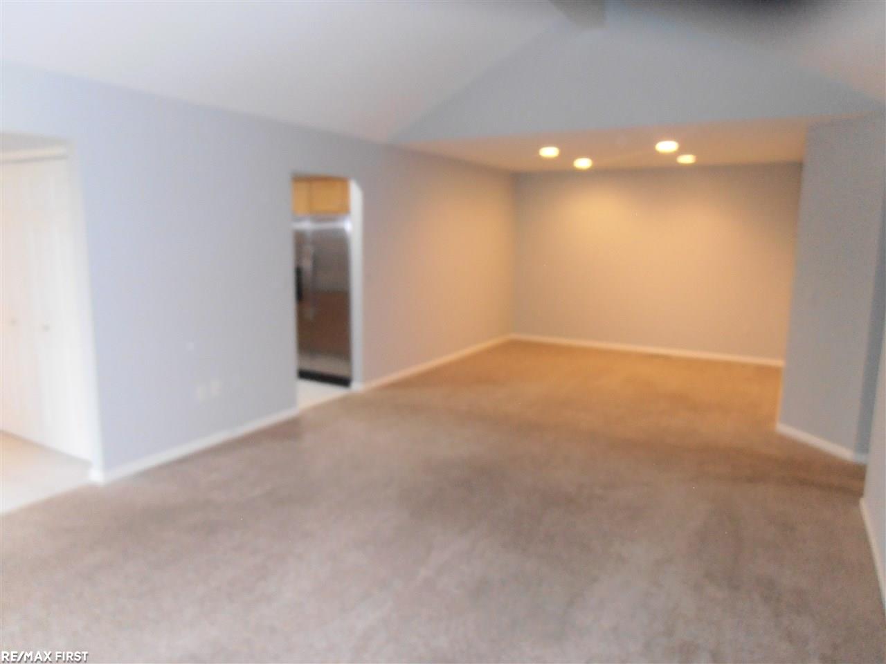 50163 Decook Court, Unit 113 Macomb, MI 48044 - Photo 6 of 23