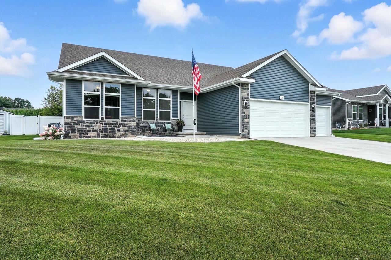 220 McKay Way Waterloo, WI 53594 - Photo 1 of 1 220 McKay Way