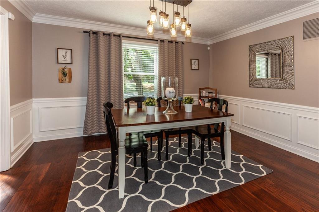 1102 Ridge Road Carmel, IN 46033 - Photo 12 of 35 Gallery Image 12