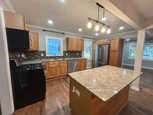 $2,495 | 2981 Lowrance Drive, Decatur, GA 30033