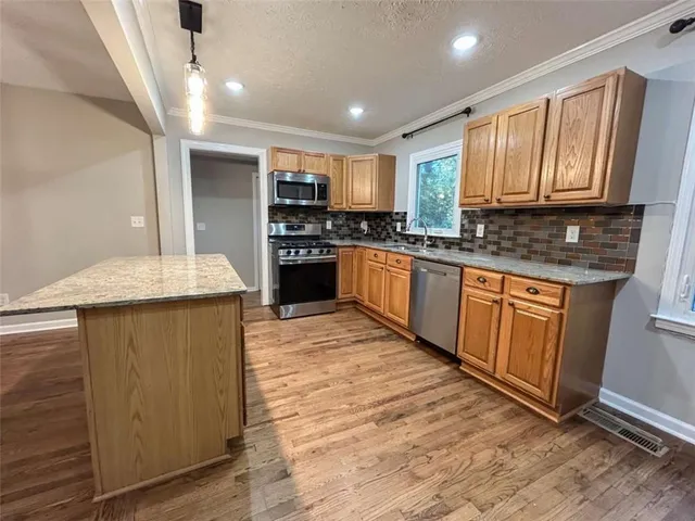 $2,600 | 2981 Lowrance Drive, Decatur, GA 30033