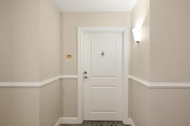 $479,000 | 8 Crowninshield Street, Unit 111, Peabody, MA 01960