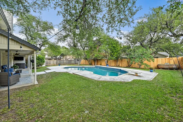 $1,200,000 | 11105 Wintergreen Hill, Austin, TX 78750