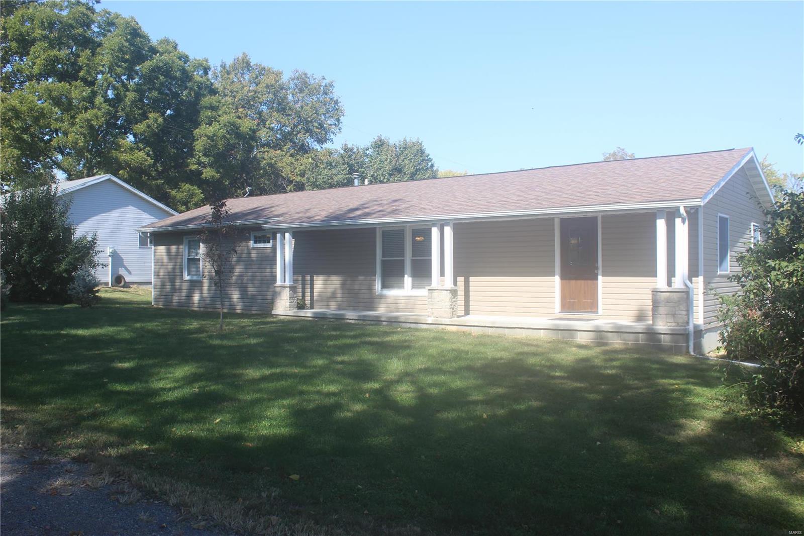303 Republican Street Keyesport, IL 62253 - Photo 1 of 63 Gallery Image 1