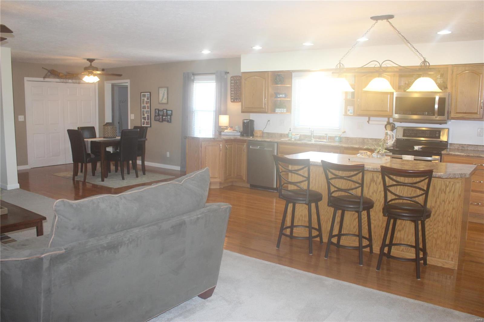 303 Republican Street Keyesport, IL 62253 - Photo 3 of 63 Gallery Image 3