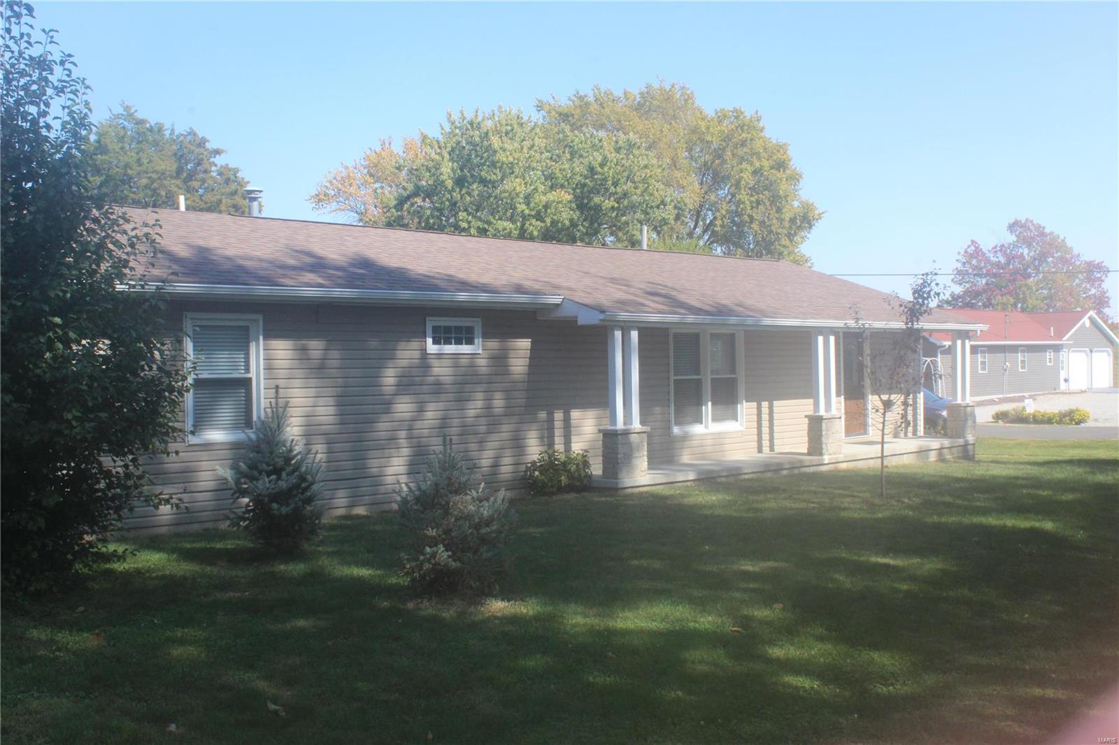 303 Republican Street Keyesport, IL 62253 - Photo 8 of 63 Gallery Image 8