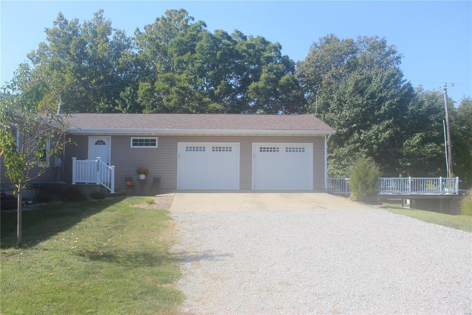 303 Republican Street Keyesport, IL 62253 - Photo 9 of 63 Gallery Image 9