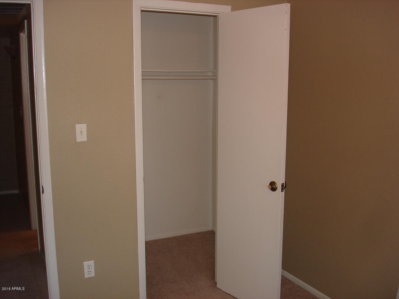 4012 West Wonderview Road Phoenix, AZ 85019 - Photo 14 of 26 DSC06081