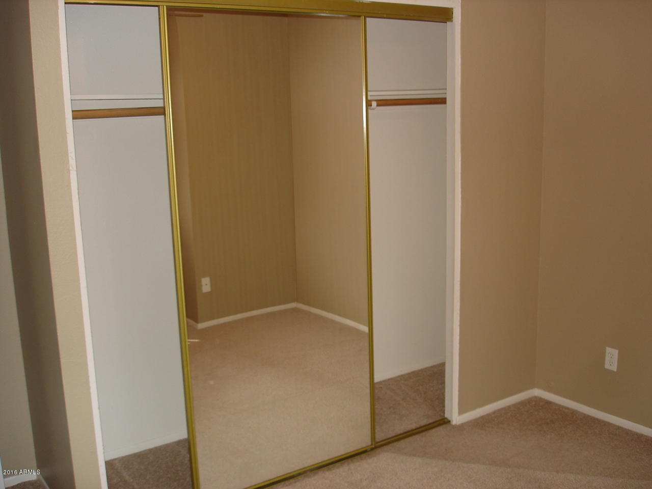 4012 West Wonderview Road Phoenix, AZ 85019 - Photo 20 of 26 DSC06088