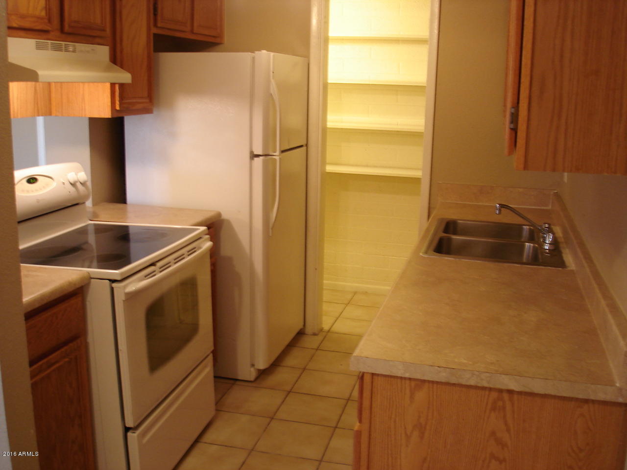 4012 West Wonderview Road Phoenix, AZ 85019 - Photo 2 of 26 DSC06070