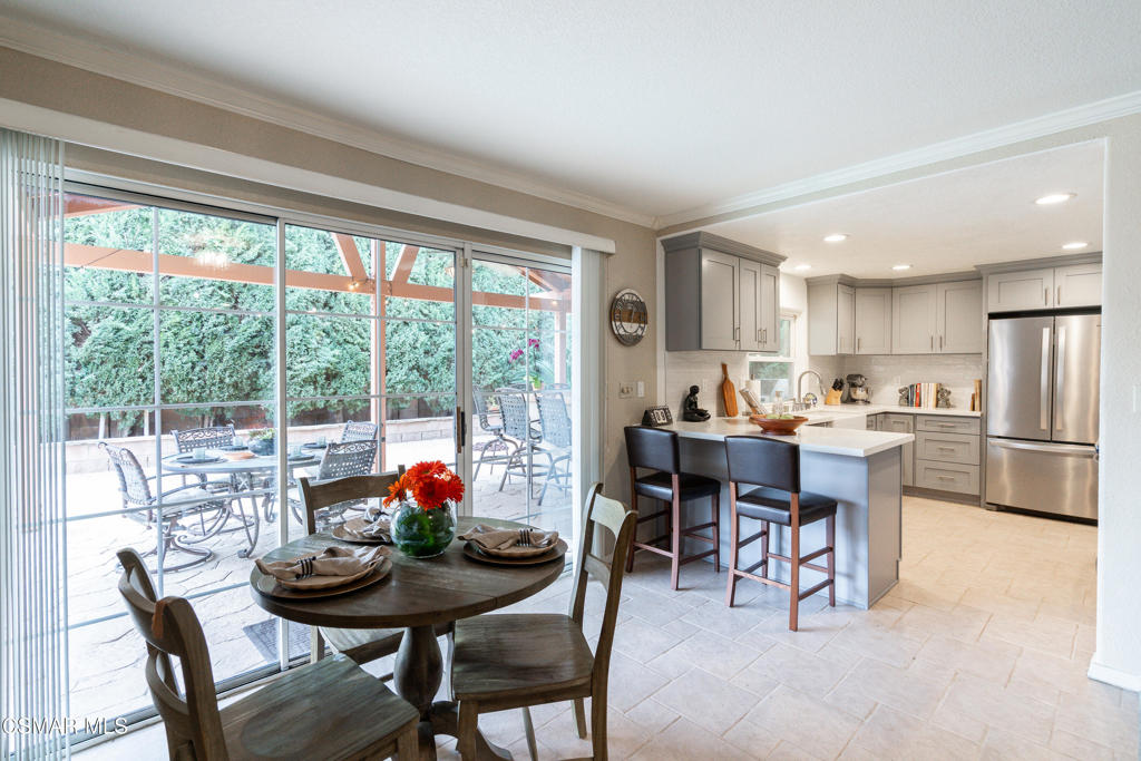 2362 Medina Avenue Simi Valley, CA 93063 - Photo 17 of 47