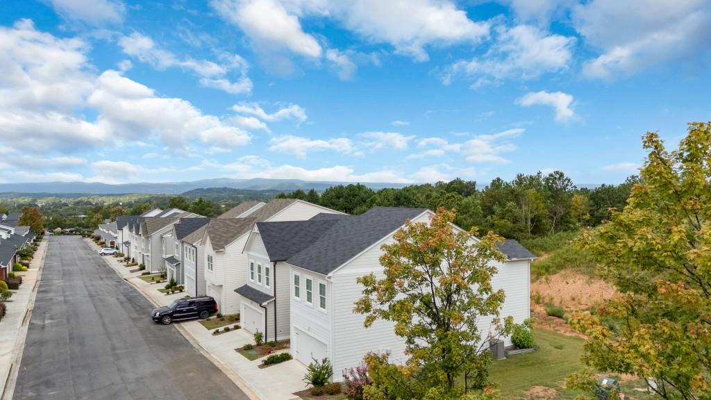 134 Old Mill Drive Calhoun, GA 30701 - Photo 2 of 36