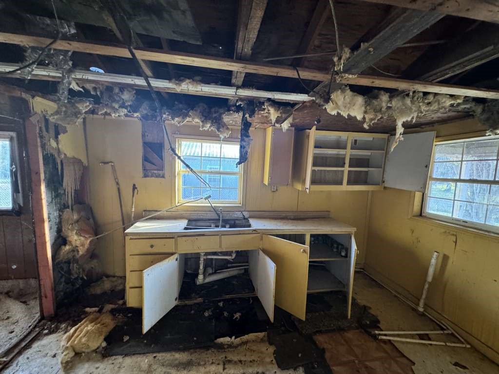 304 Callier Street Palestine, TX 75803 - Photo 8 of 13