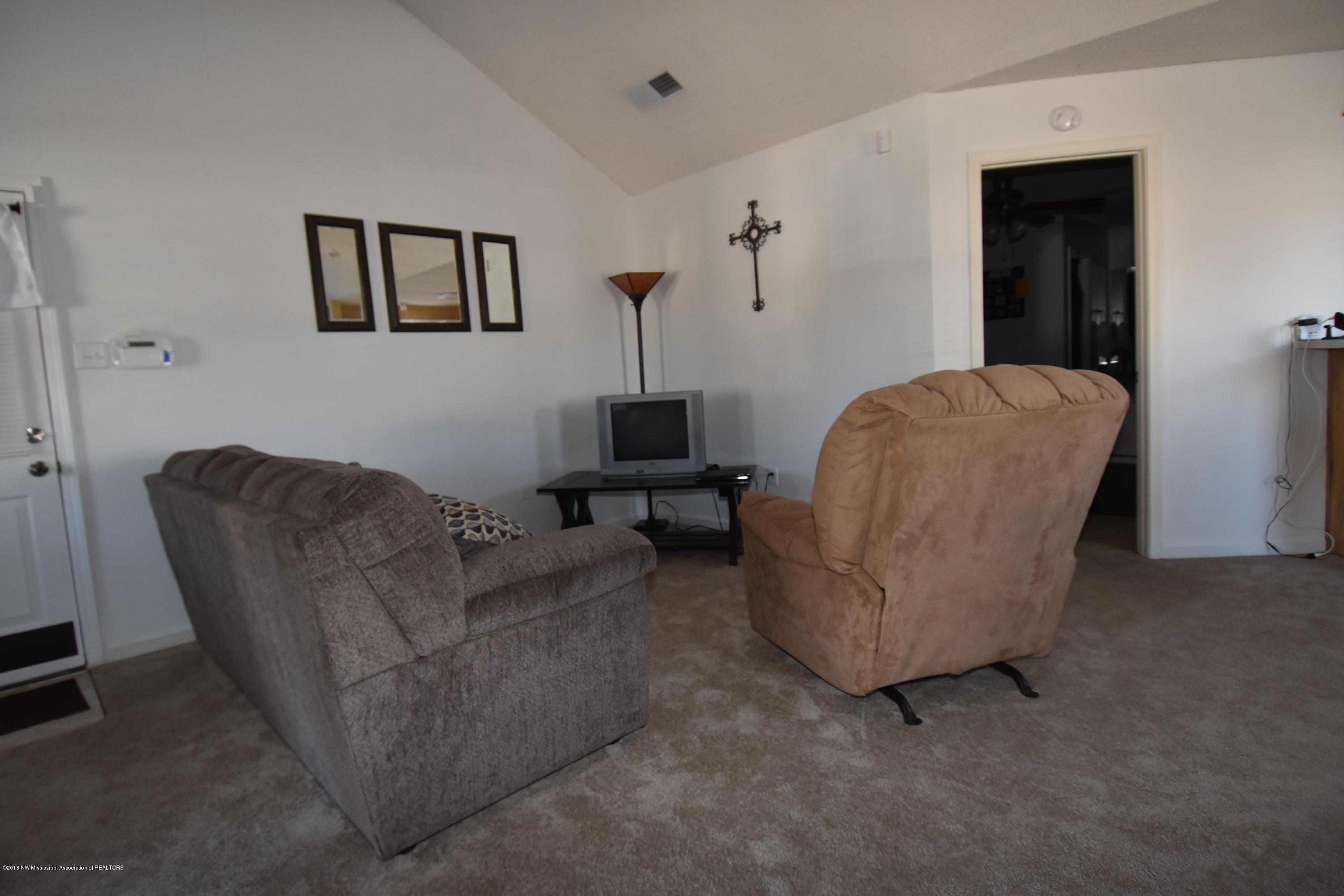 9739 Riggan Drive Olive Branch, MS 38654 - Photo 4 of 10 GR