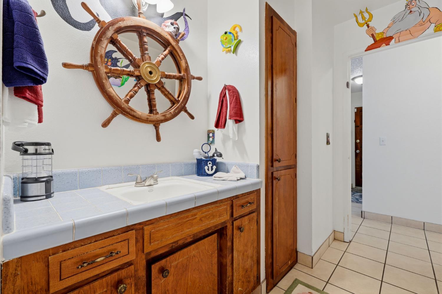2124 Neill Way Hanford, CA 93230 - Photo 23 of 41