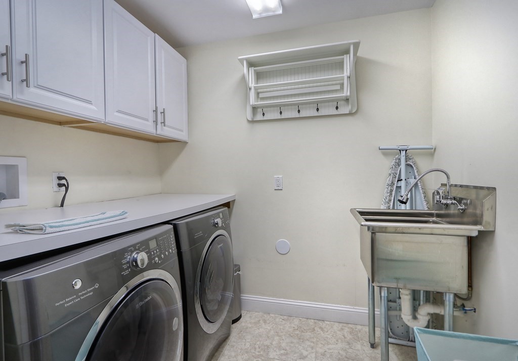 159 Greenhill Road Westwood, MA 02090 - Photo 31 of 40