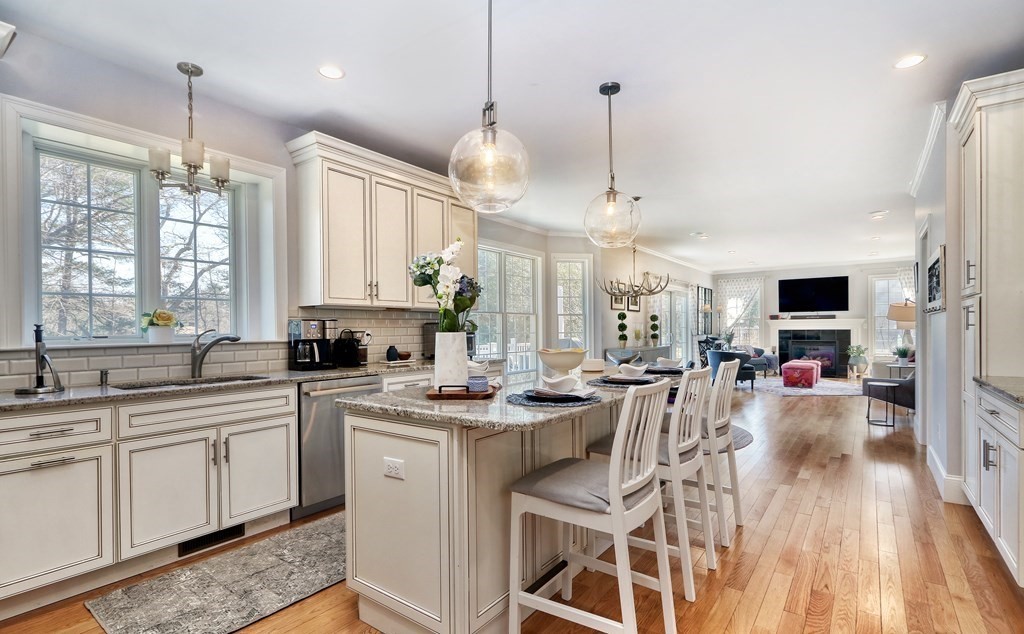 159 Greenhill Road Westwood, MA 02090 - Photo 8 of 40