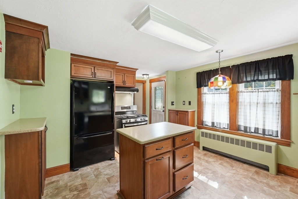 43 Birches Road Hubbardston, MA 01452 - Photo 13 of 41 Gallery Image 13