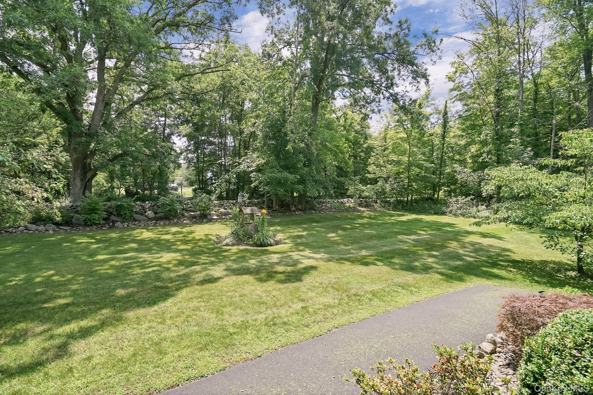 288 Prospect Road Monroe, NY 10950 - Photo 2 of 36