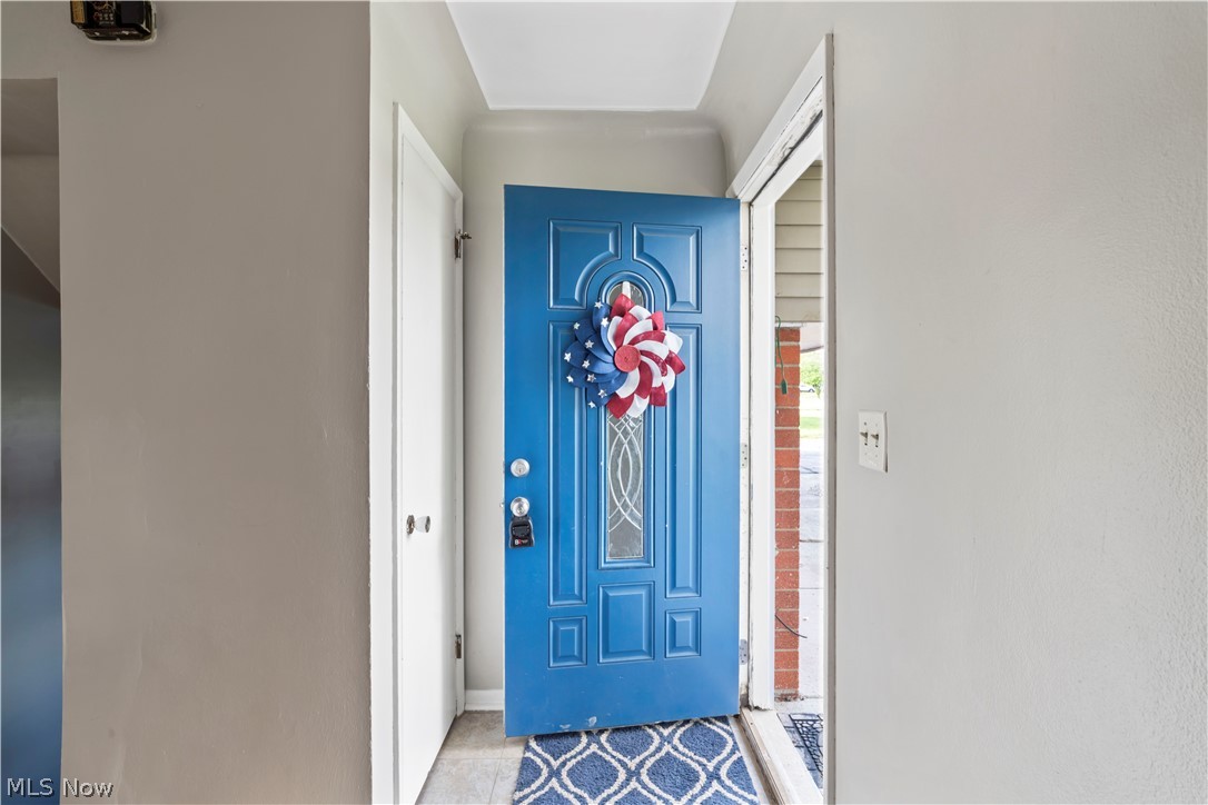 986 Keefer Road Girard, OH 44420 - Photo 4 of 49 Gallery Image 4