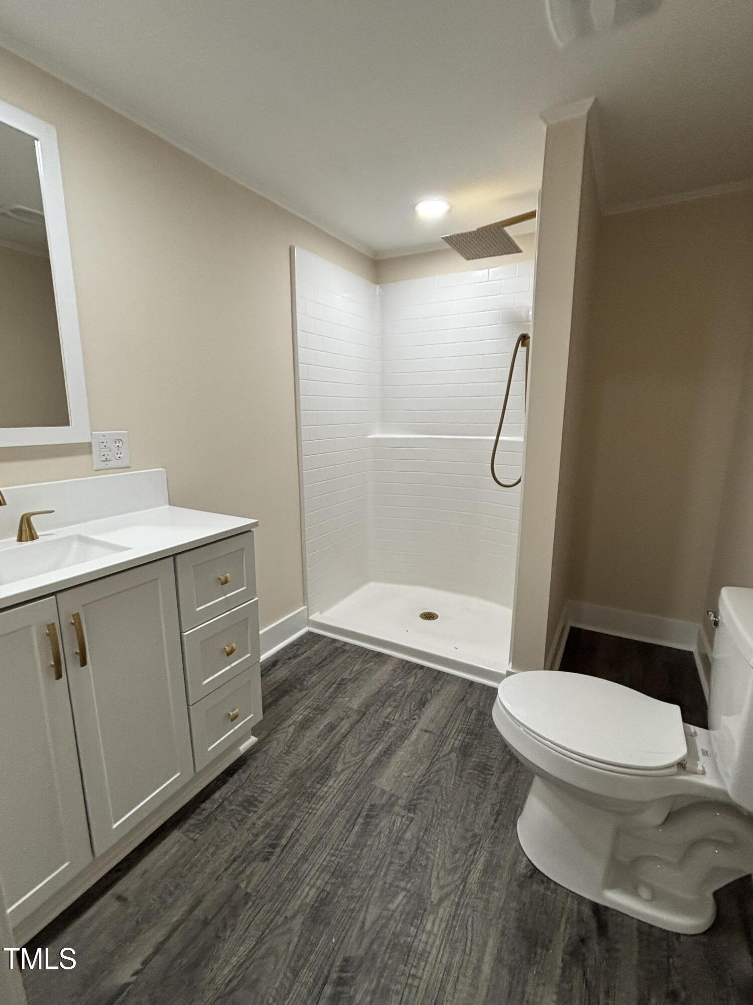 211 Satterwhite Point Road Henderson, NC 27537 - Photo 8 of 13 IMG_8807