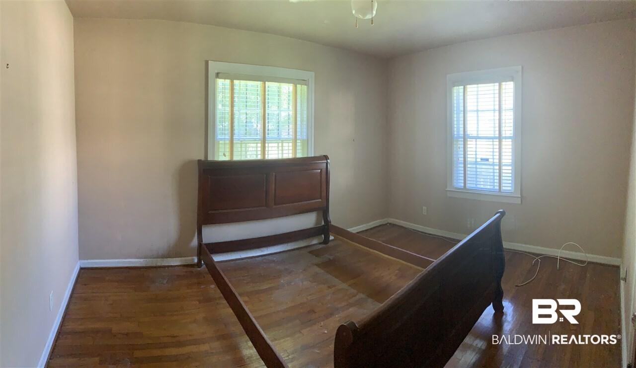 1214 Palmetto Street Mobile, AL 36604 - Photo 5 of 9 Two Bedroom House