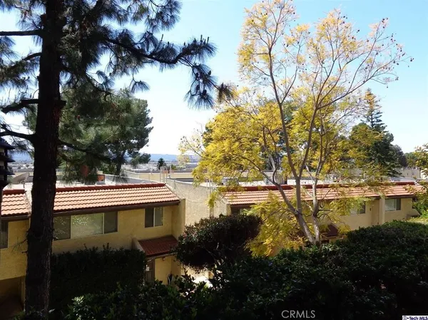 $4,300 | 9642 Vía Torino, Unit 132, Sun Valley, CA 91504
