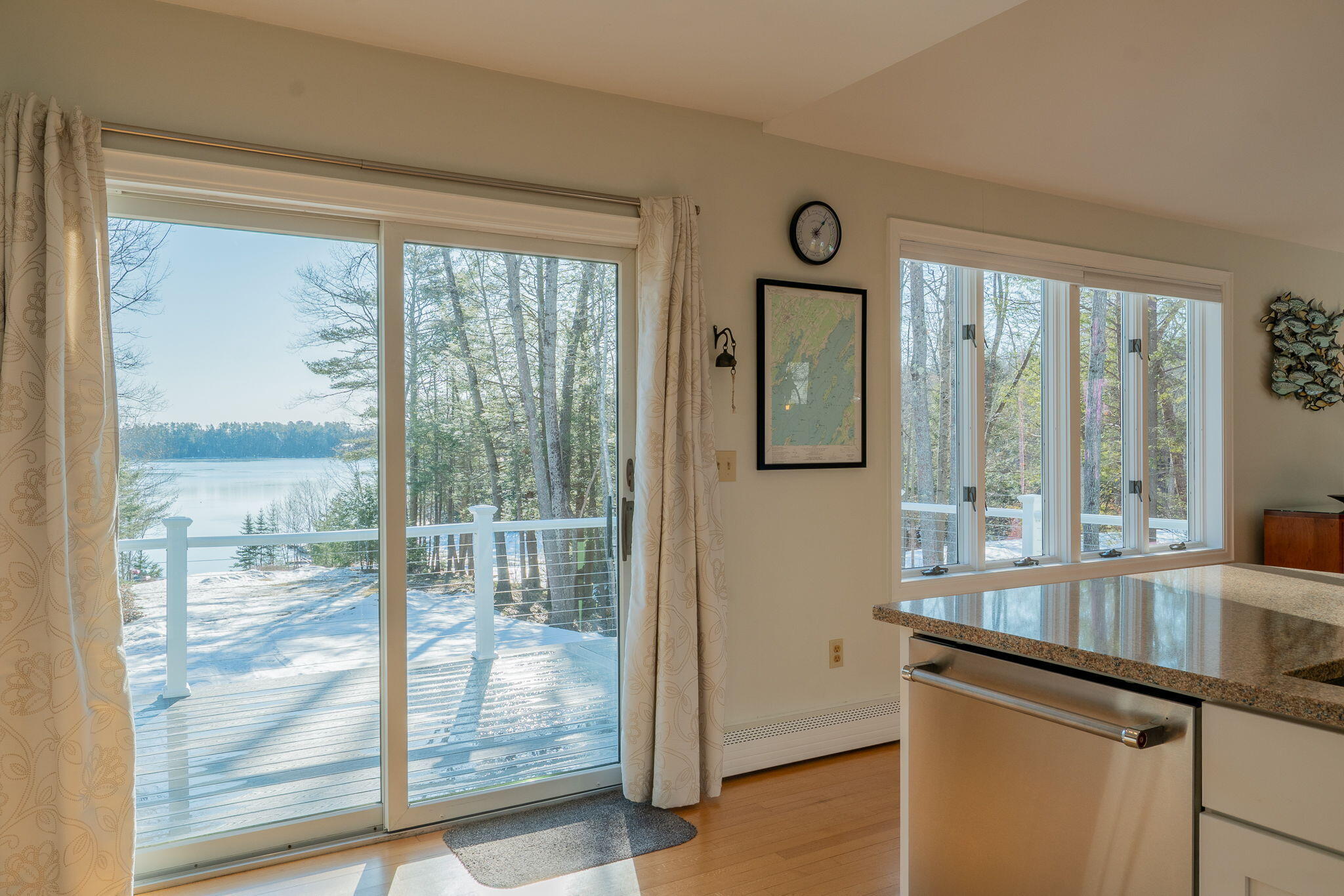 47-web-or-mls-29 South Freeport Rd-72