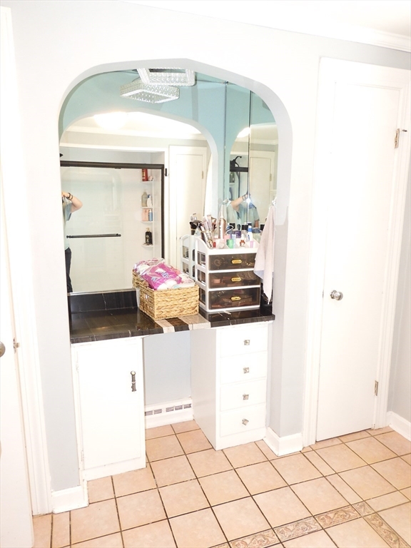 46 Tudor Street Methuen, MA 01844 - Photo 17 of 38