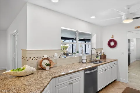 $550,000 | 1421 Southeast 31st Terrace, Cape Coral, FL 33904