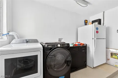 $550,000 | 1421 Southeast 31st Terrace, Cape Coral, FL 33904