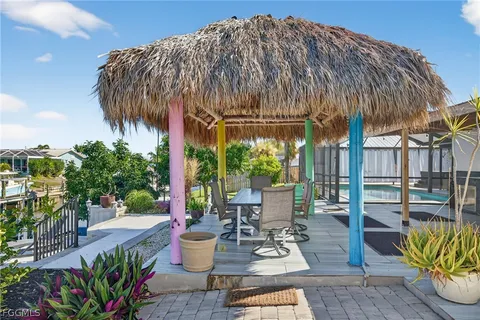 $550,000 | 1421 Southeast 31st Terrace, Cape Coral, FL 33904