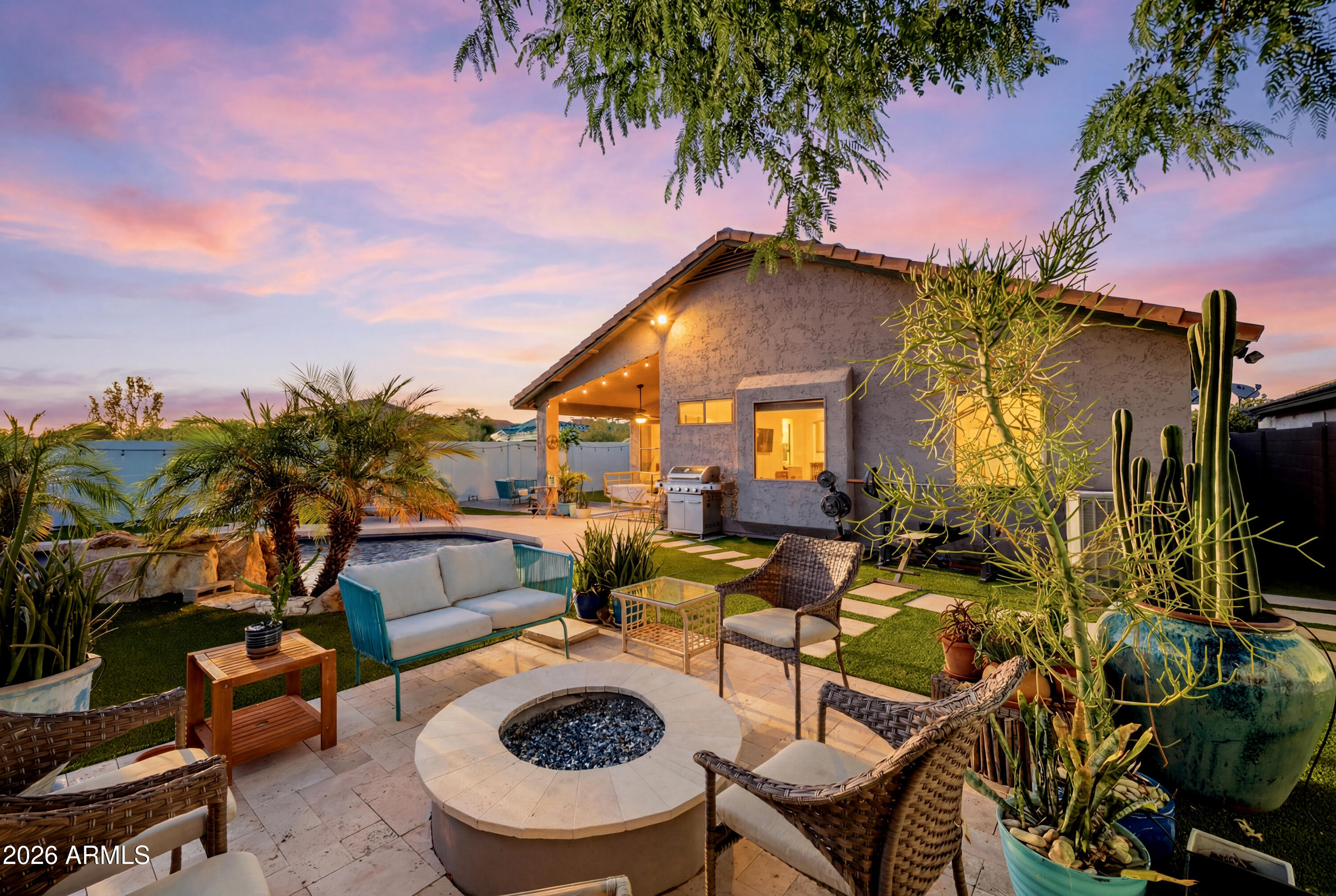 4605 East Jaeger Road Phoenix, AZ 85050 - Photo 29 of 35 4_039_dsc_0105_twilight_6d204cd2_f934def